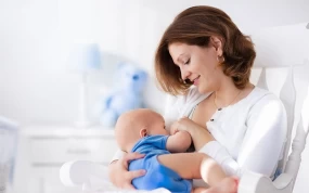 Lợi ích của sữa mẹ đối với sự phát triển toàn diện của bé 